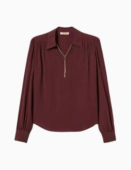 BLUSA TWINSET CON FRUNCES Y CADENA OVAL T