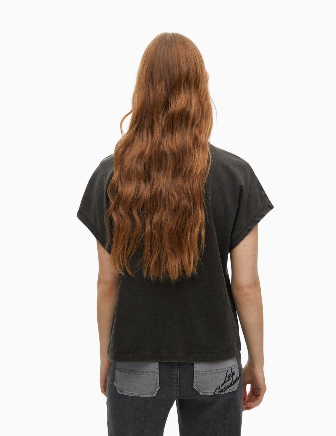 CAMISETA LOLA CSDM LAVADA DETALLE JOYA GRIS