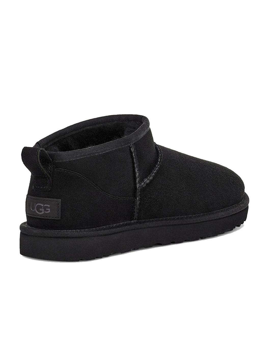 Botas UGG Classic Ultra Mini Negro