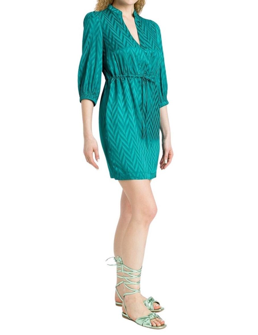 Vestido Corto Cuello V