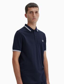 Polo FRED PERRY hombre con ribete con dos franjas.