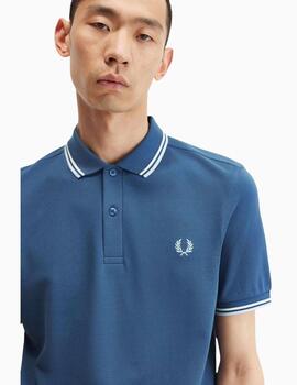 Polo FRED PERRY hombre con ribete con dos franjas.